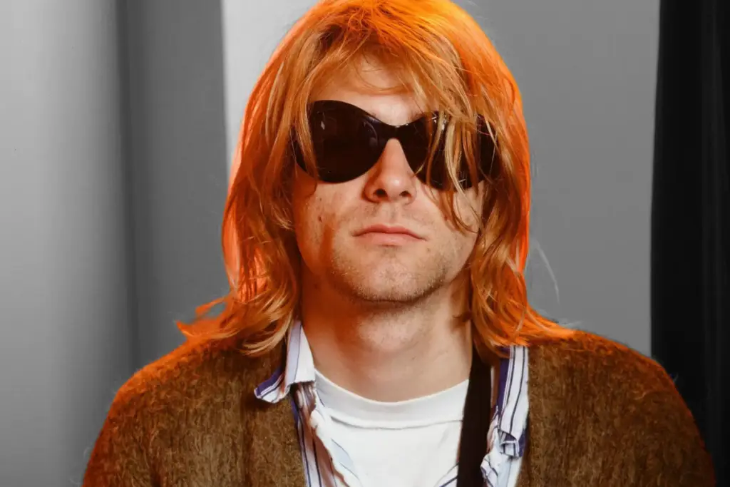 Mais Escuro Que o Preto: A Luta Silenciosa de Kurt Cobain Contra a Dor Crônica Que Moldou o Grunge